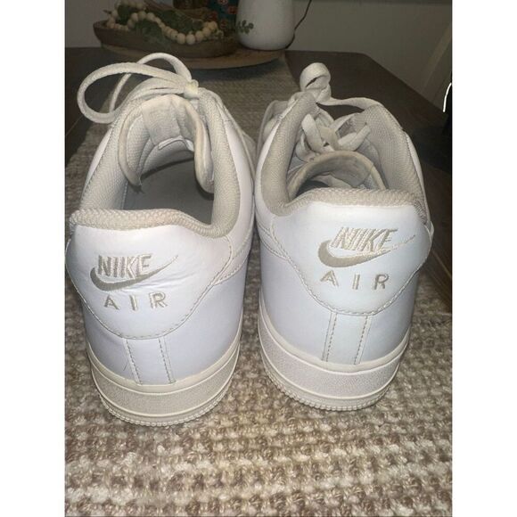 Nike Air Force 1 ‘07 Triple White men size 12